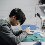 愛機成痴？專家教你：「巧妙保養二手手機，讓它持續發揮最佳性能的秘密！」