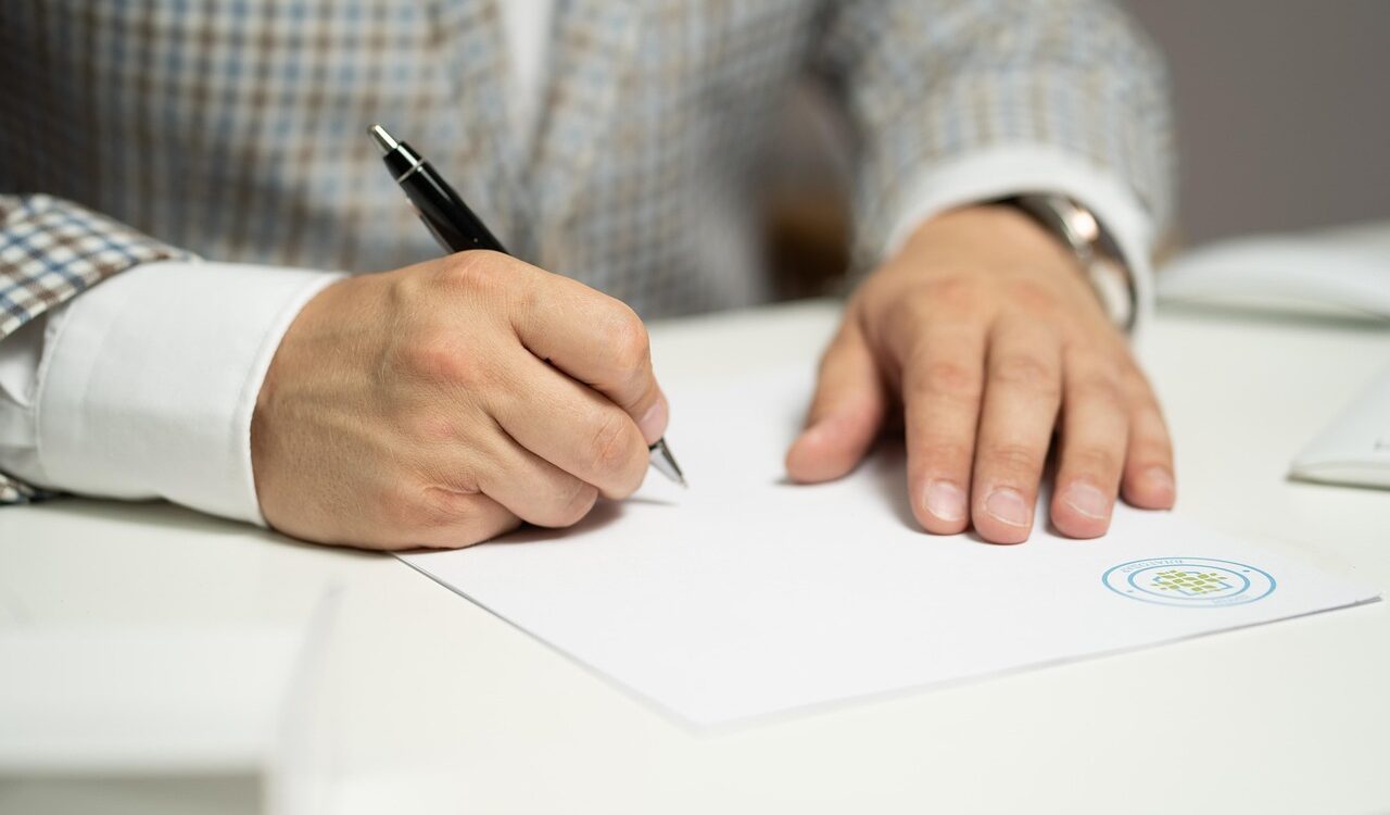 攜碼要先解約嗎?掌握4重點,讓你不吃虧 攜碼要先解約嗎?掌握4重點,讓你不吃虧